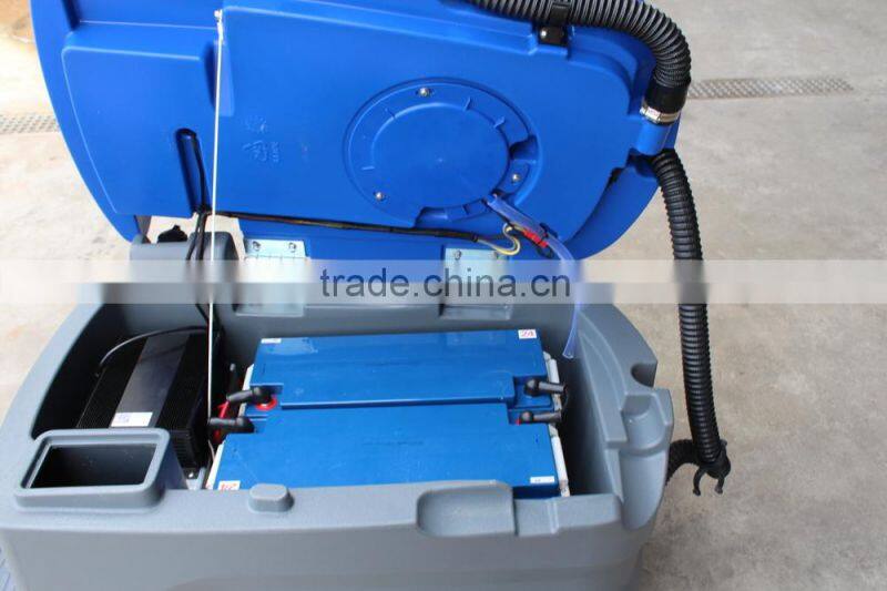 Air suction electrical driving type floor cleaning machine