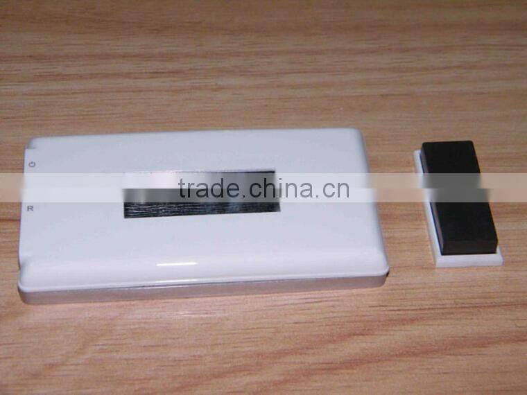 CE Approved Digital Wearable Video Name Tag Video & Photo Vidbadge Advertising Player TFT Screen Lithium Battery W/ EU Adaptor