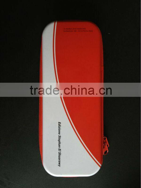 Tin pencil case with zipper