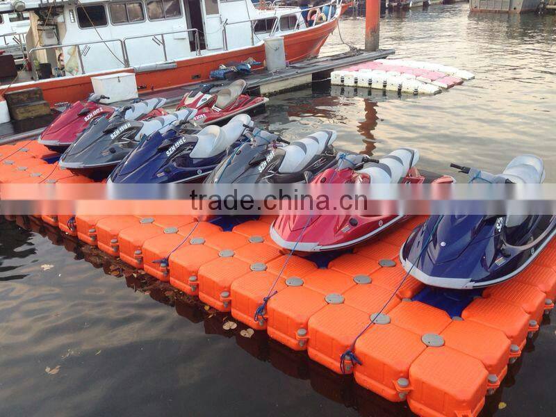 China plastic floating platform