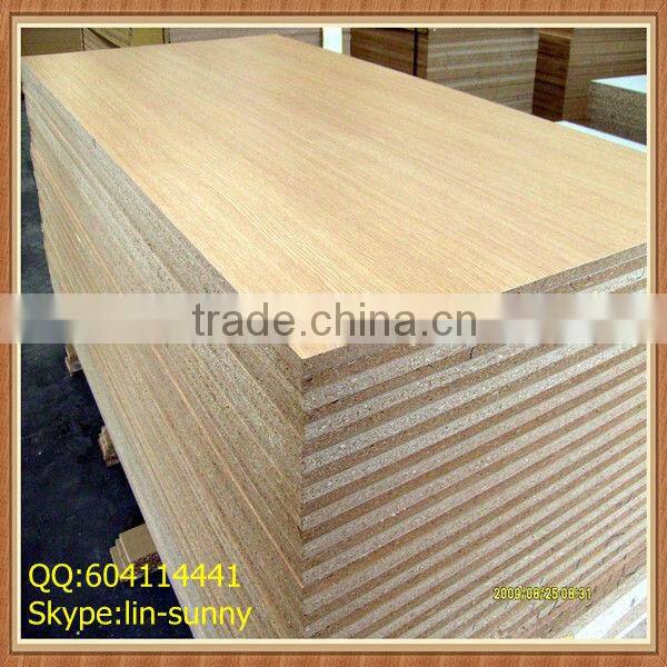 Woodgrain melamine faced chipboard
