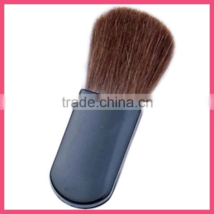 mini blush brush