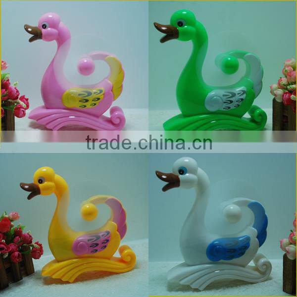 2015 cute Swan Deign New Supper cooling Mini USB/Battery Operated Fan at factory price