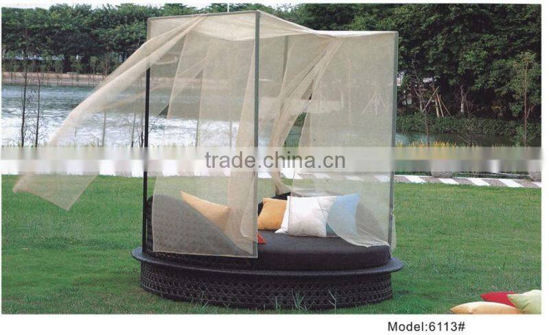 Rattan outdoor beach sunbed with tent canopy queen size rattan bed with canopy