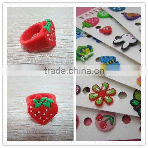 2014 Beautiful and lovely soft pvc fashion toy rings