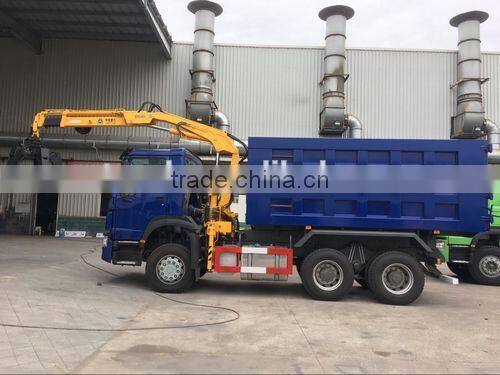 PETAL CRANE WITH CARGO BODY
