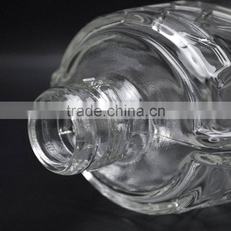 Wholesale white clear empty bourbon whiksey glass bottles 700ml