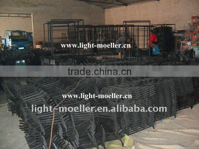 Iron fireplace grate LMFR-12P51