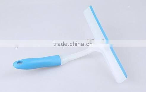 car use plastic snow shovel ice scraper