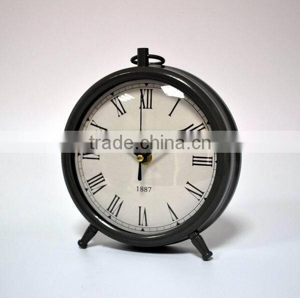Metal fashion table clock