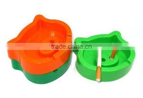 Melamine Ashtray / ashtray / funny ashtray / Pig head shape