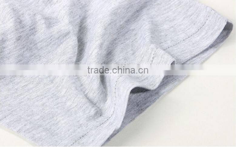 Female model of grey number printed nightgown