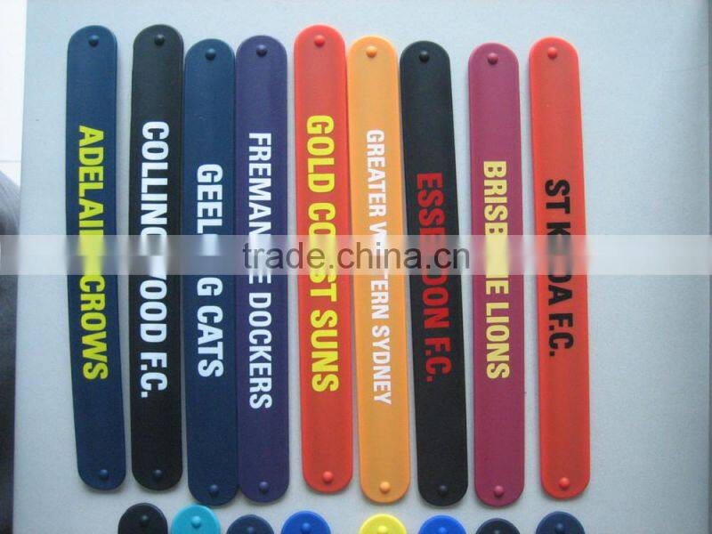 popular silicone snap wristband