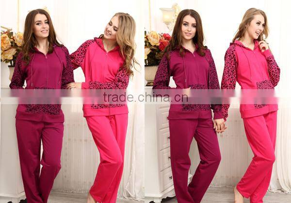Cute design pajamas for winter Leopard french terry active pajamas with hood and pocket women pajamas