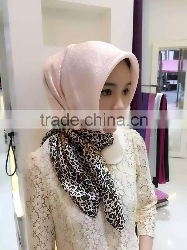 S135 new style silk muslem square scarf
