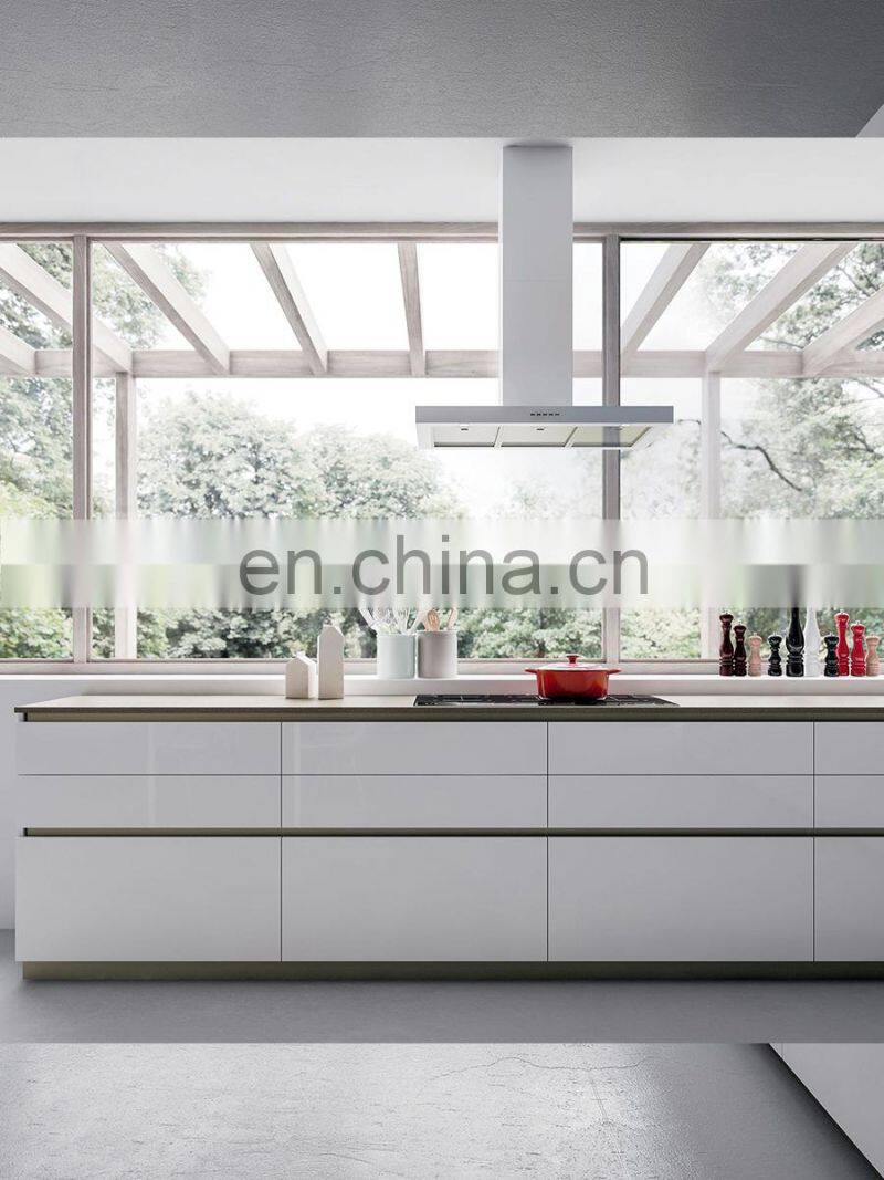 Modern High Gloss Kitchen Cabinet With All Accessories Included