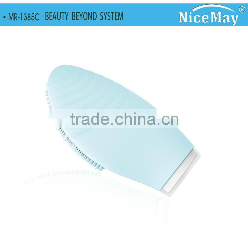 mini silicon facial massager brush rechargeable