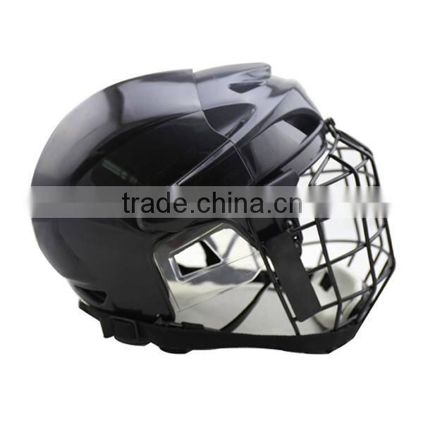 comfort Ice hockey player helmet