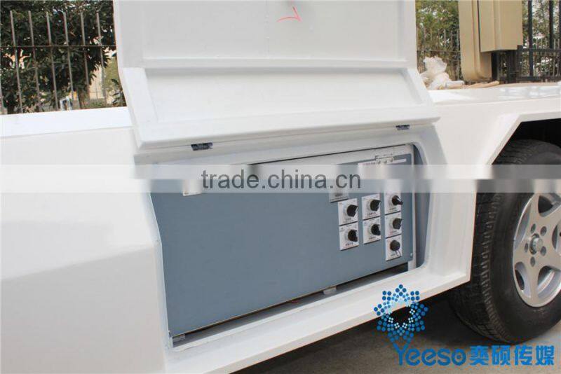 Hot Mobile Outdoor Advertising Trailer With Large Screen - Fashionable & Simple