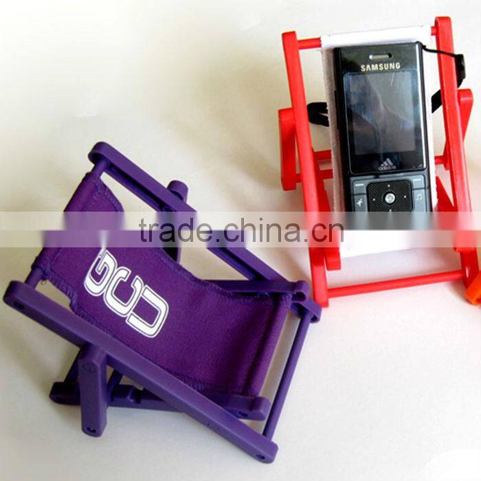 China supply hot model games phone wall mount cell phone holder
