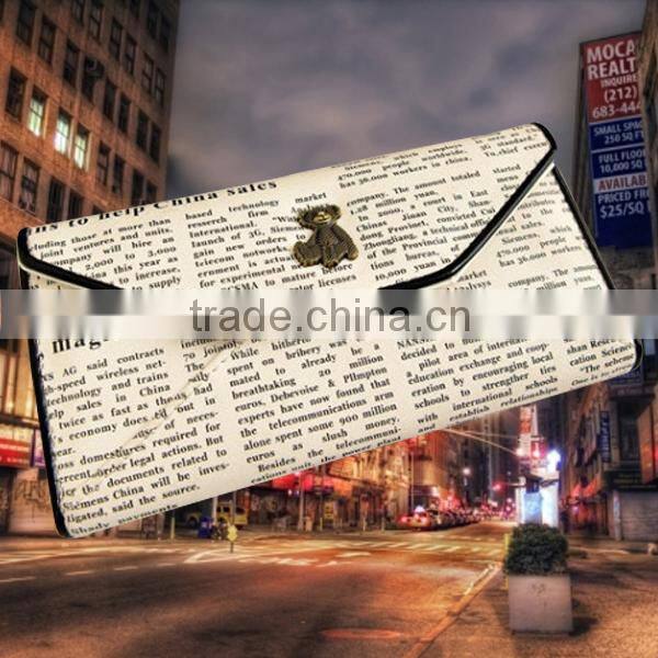 Unique magazine printed design ladies party clutch leather purse with elegance appearance