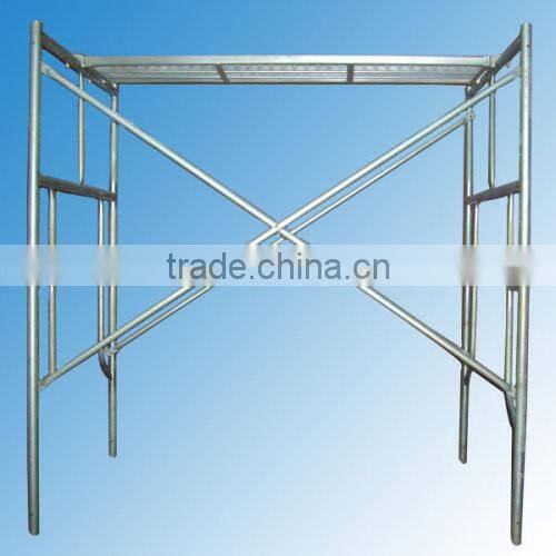 Tubular steel frame scaffolding
