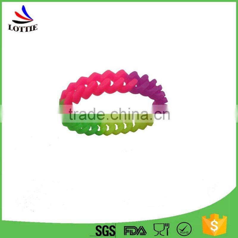 Alibaba supply Beautiful polychrome silicone gift bracelet
