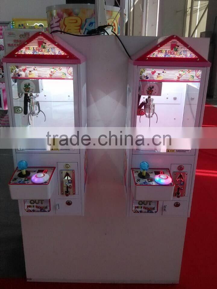 New Arrival MINI Gift Games Machines/DF-V212 Toy Crane Claw Vending games