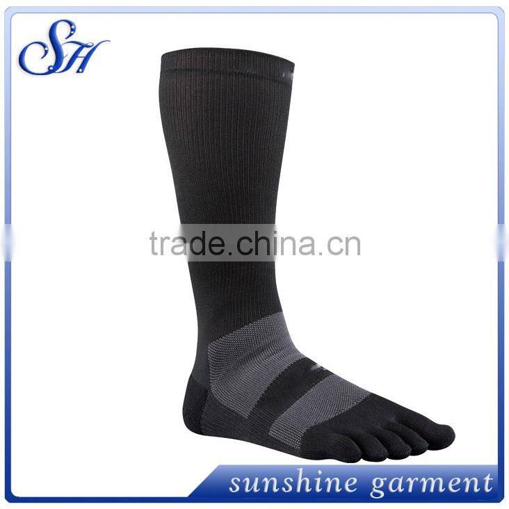 Yiwu agent trading agent in China for socks