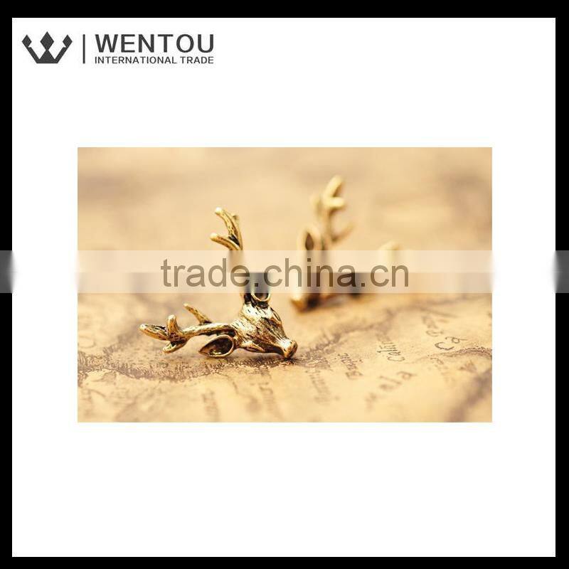 China wholeasle fashion new design Elk Ear Studs