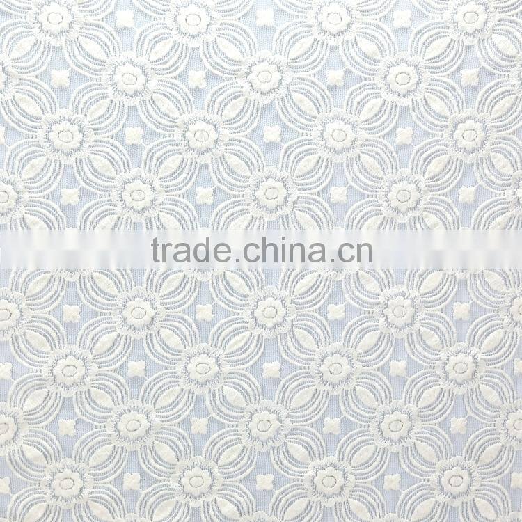 2015 latest design customized lighting white embroidered tulle net lace fabric for girls dress