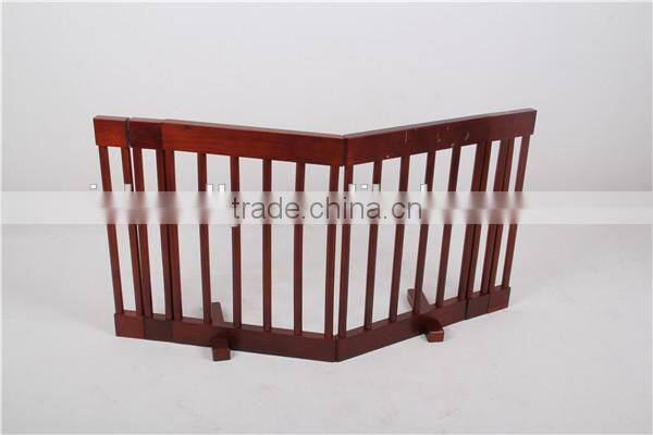 BSCI factory nature wooden Deluxe Free standing Pet Gate with Door / Wooden pet gate / dog fence