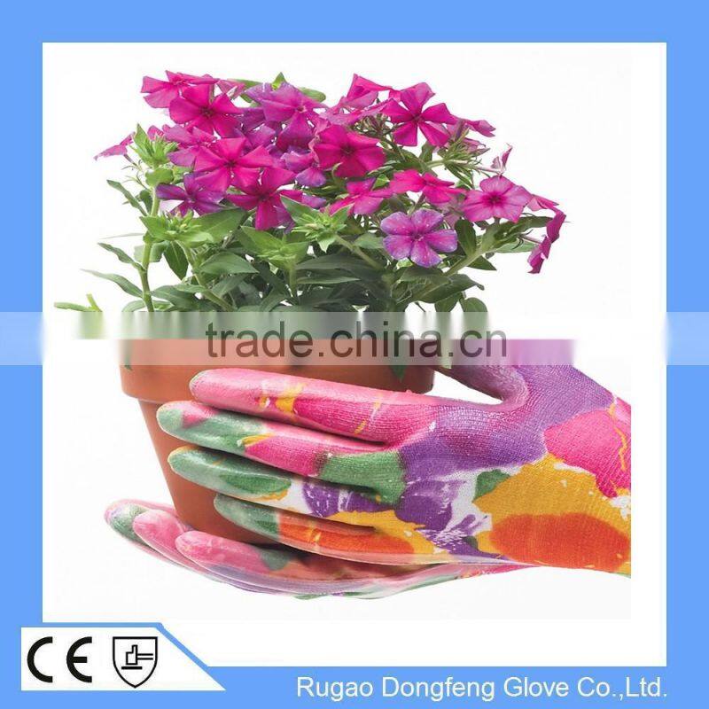 13 Gauge Flower Print Polyester Liner Coated Nitrile Garden Gloves, Women Gardening Gloves, Floral Nitrile Gloves