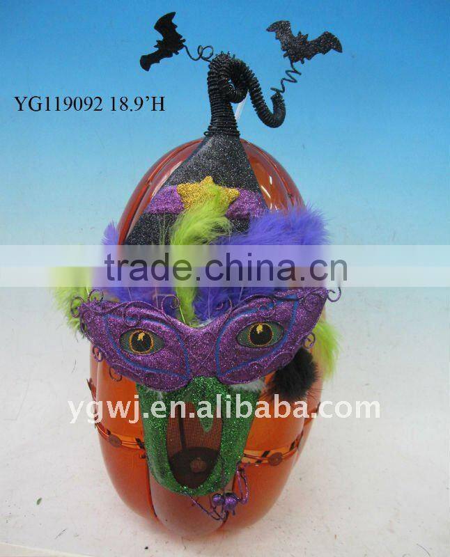 halloween spider decoration with carnival mask