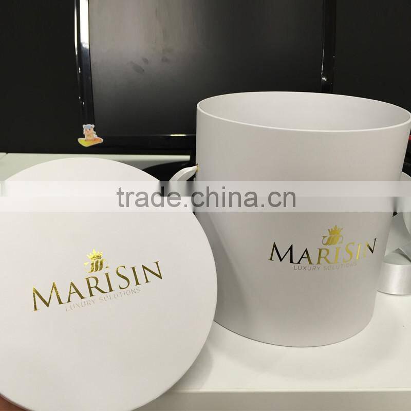 Elegant Round Flower Box with gold Logo
