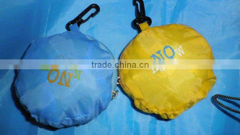 Polyester bag folded with ball
