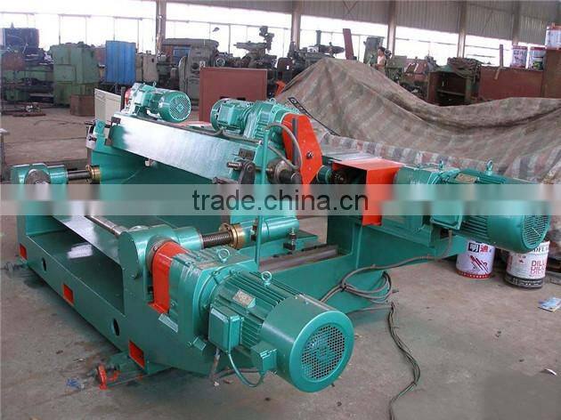 Automatic cutting combined machine/veneer peeling lathe with high efficiency