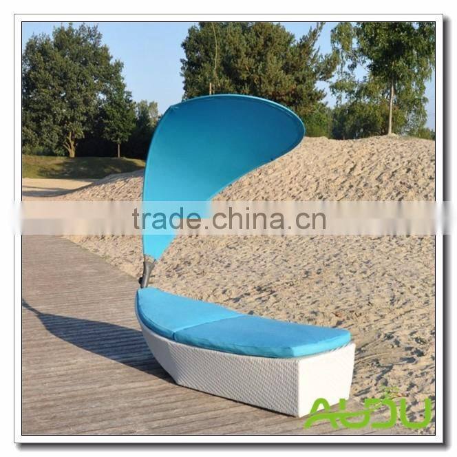 Audu Miami White Wicker Outdoor Sun Lounger