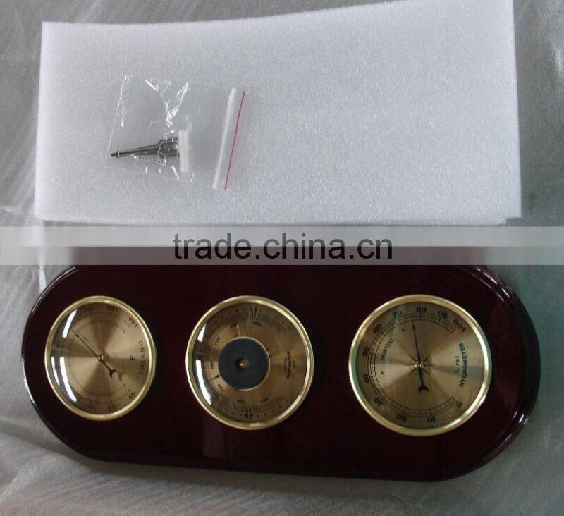 Weather Station With Wood Frame Barometer YG633F