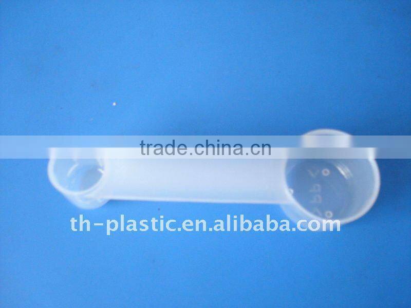 plastic measuring spoon