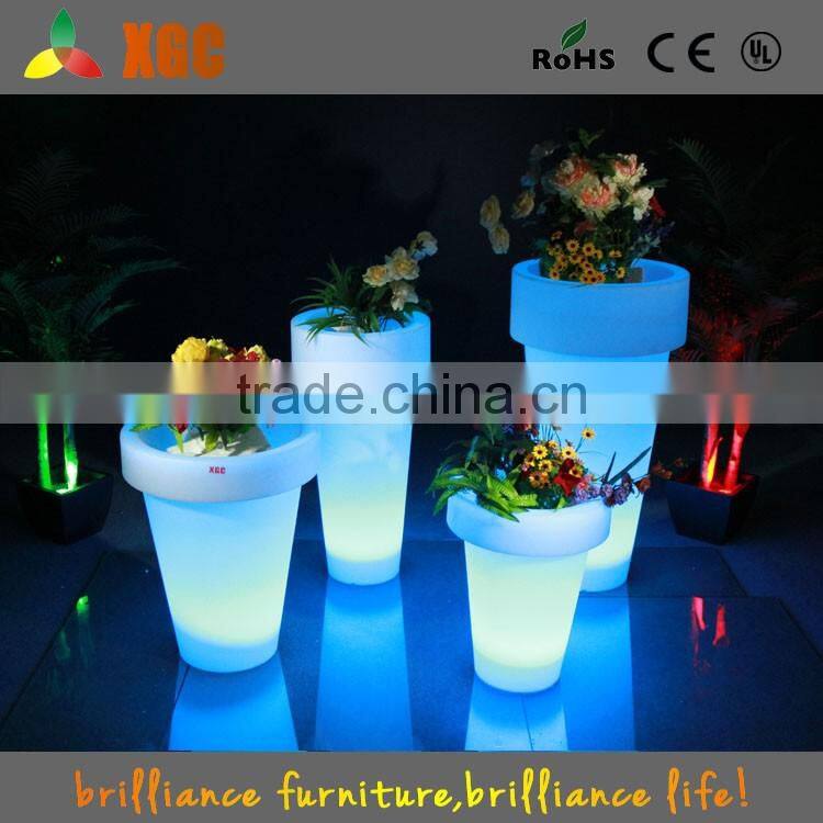 Lighting up plastic decorative LED christmas decor flower pot GD120