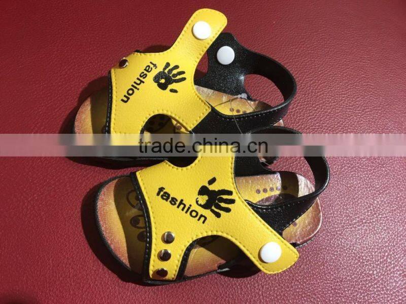 GZYoverstock clearance Non-slip child shoes cute pic firm fabric 2017