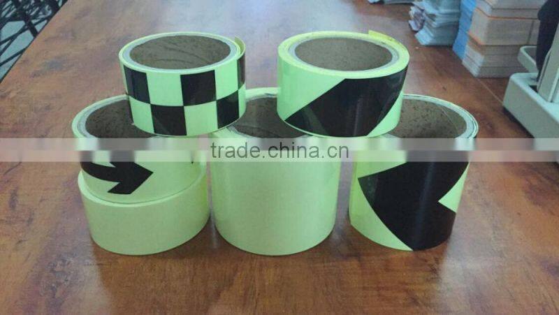 Film paper arrow road sign luminous glow in the dark sticker paper