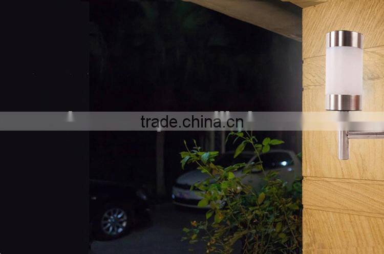 Outdoor garden solar lamps wall mounted