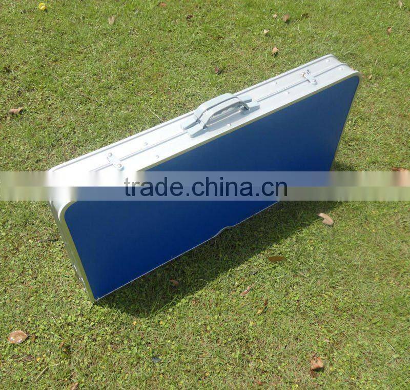 Folding Aluminum Picnic/Camping Table with 4 Stools