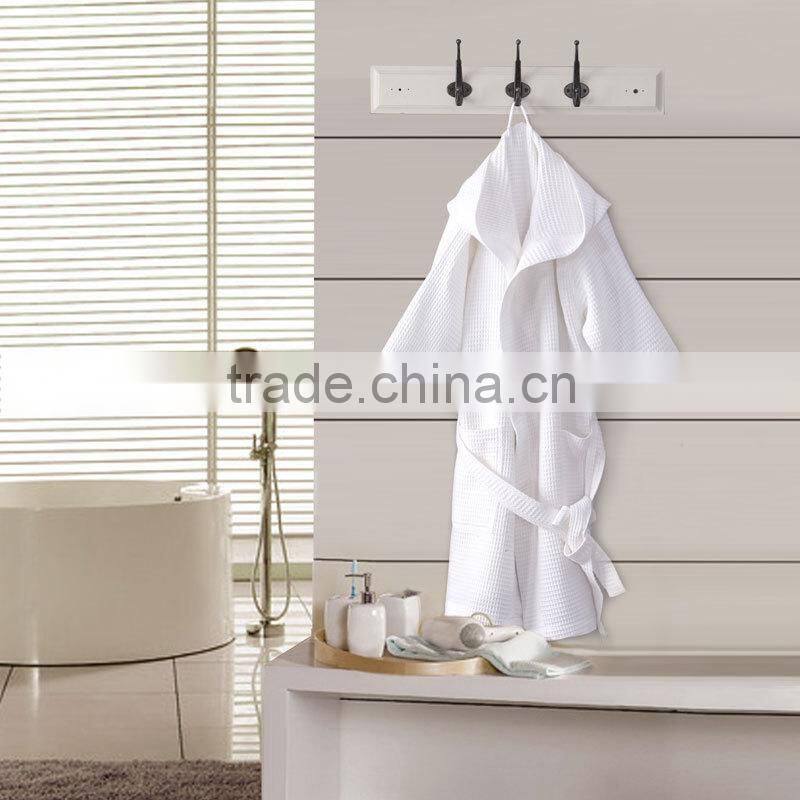 Foshan Customized 100% Cotton Towel Bathrobe For Wholesale