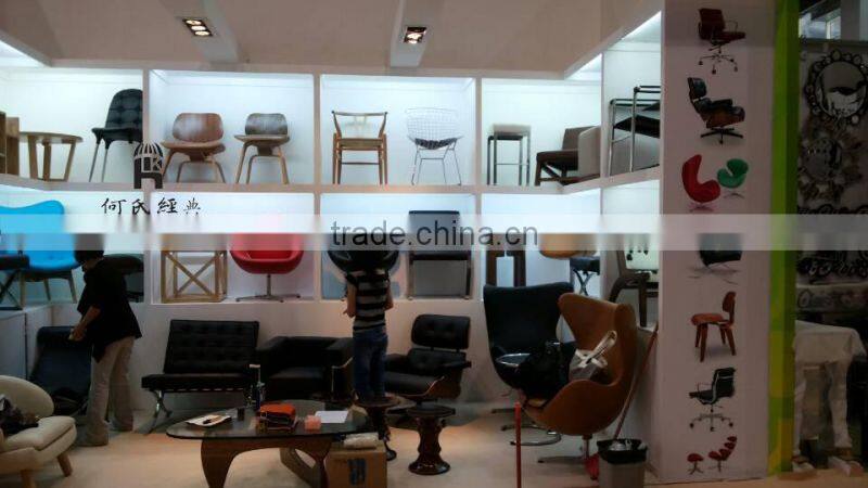 Barcelona chair (8030-pony skin)