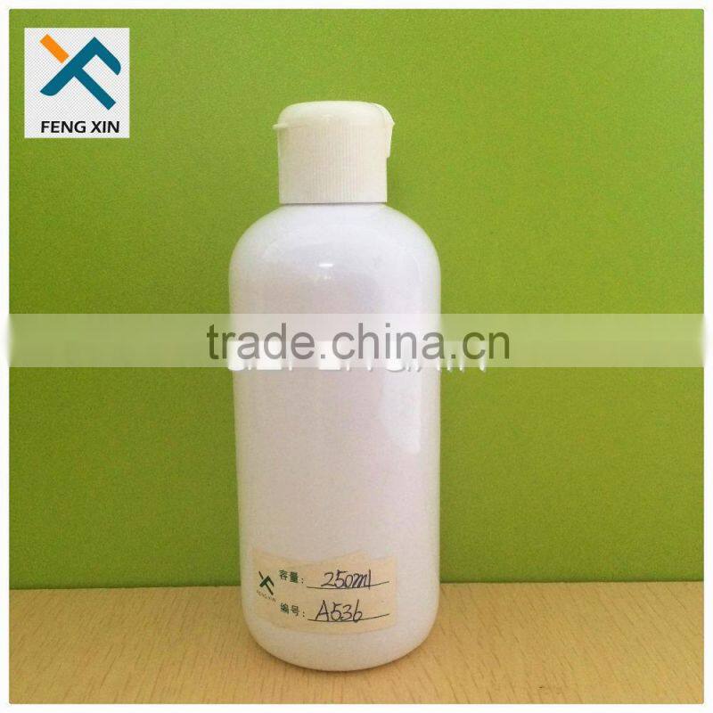 500ml Green plastic empty shampoo bottle with Lotion Pump
