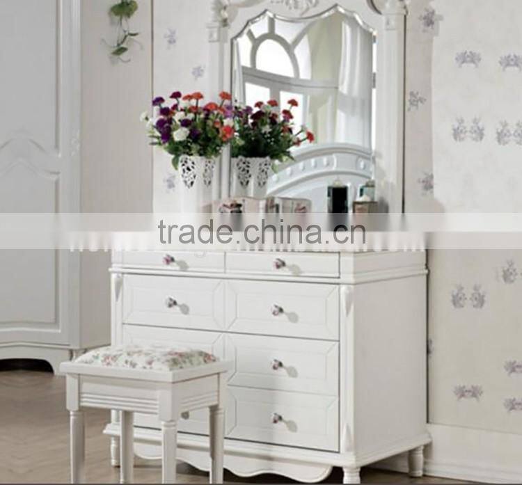 White Dresser Plywood Wooden Carving Teak Wood Dressing Table