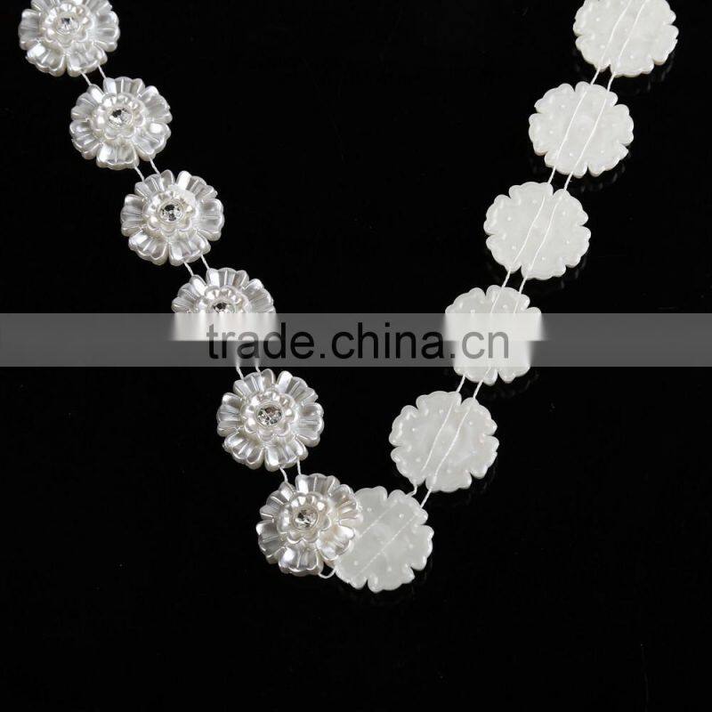 Made in China Charming Plastic Pearl Chain with Acrystal for Apparel Decoration